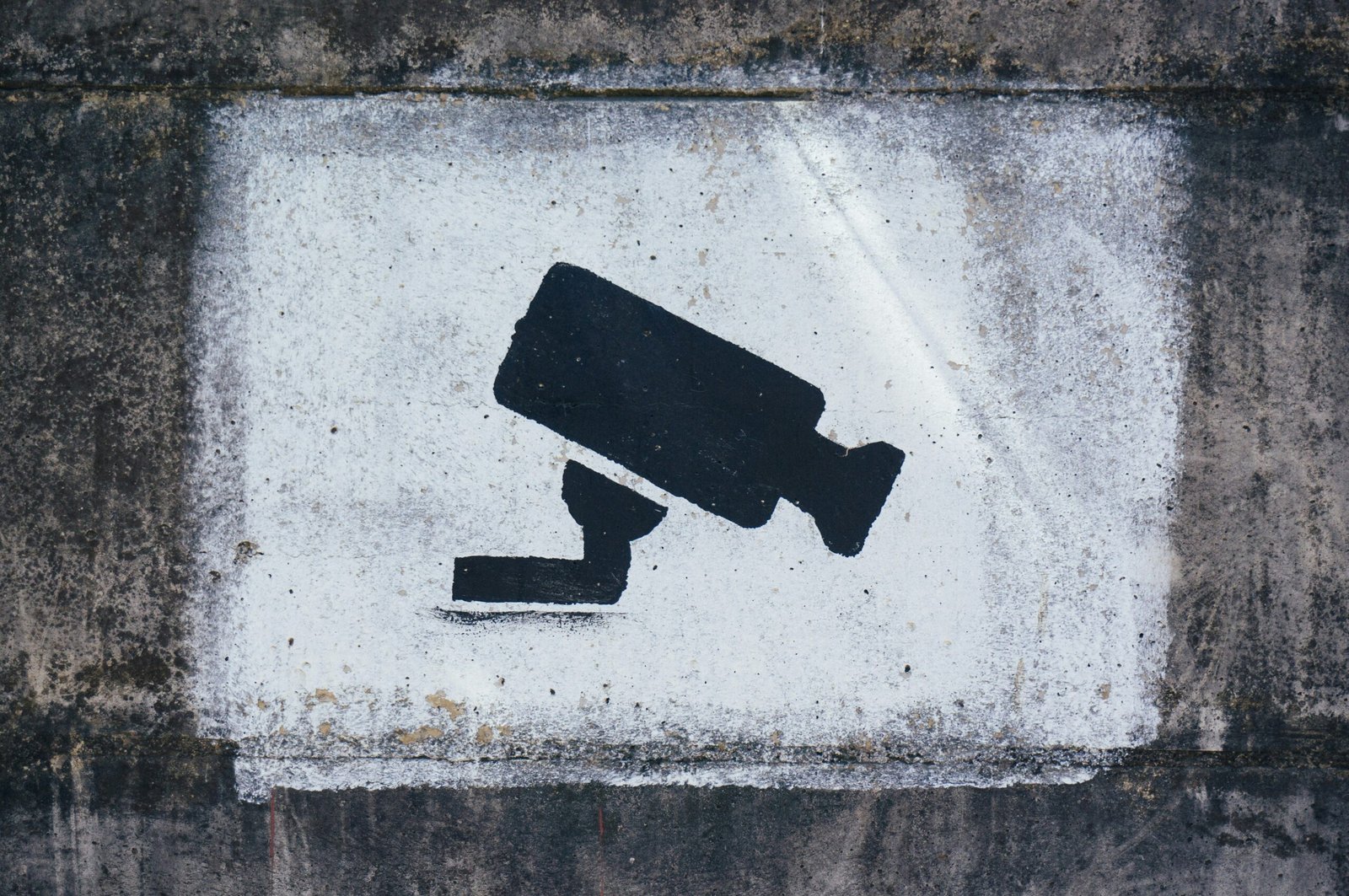How To Stop Sharing Location With One Person Without Them Knowing?