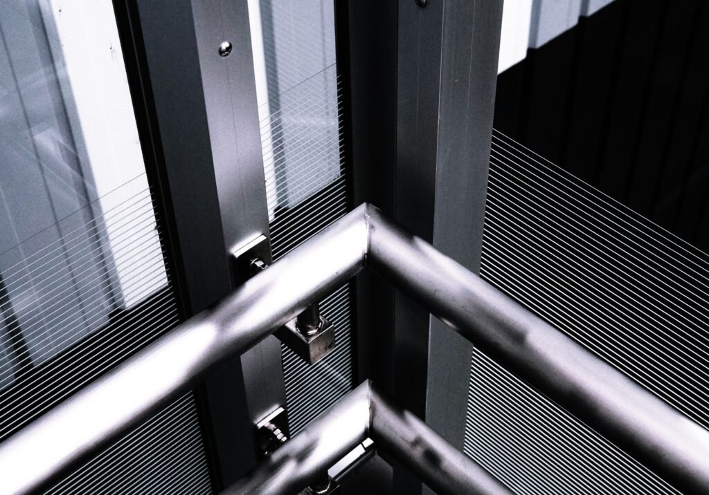 Wix vs Web Hosting: Finding the Right Solution for Your Website